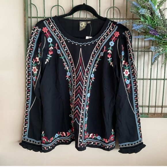 Anthropologie embroidered tunic - Picture 3 of 6